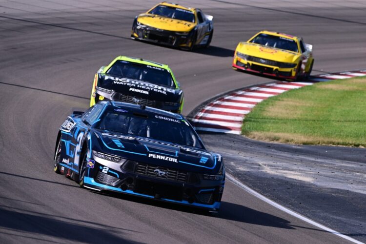 NASCAR: Cindric passes out of gas Blaney to win at Gateway