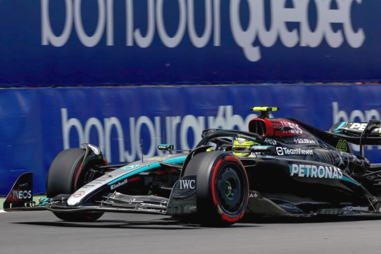 F1 News: Hamilton again chokes, tries to blame the car