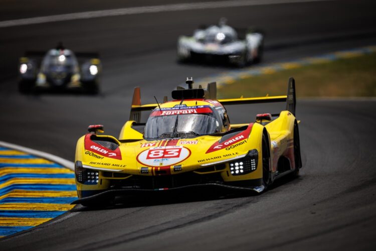 Le Mans Hour 4: Ferrari runs 1-2