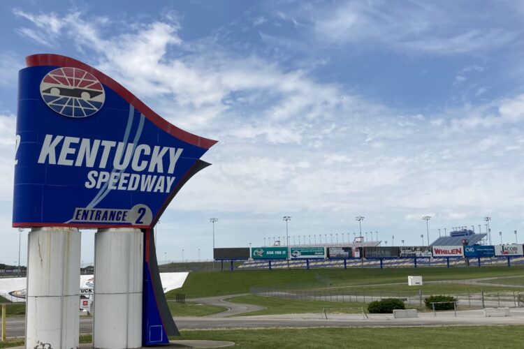 Track News: Kentucky Speedway is there for IndyCar’s taking