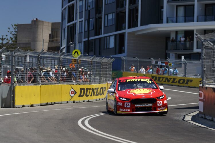 McLaughlin trumps Whincup in Practice Two