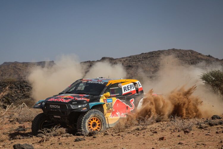 Dakar Rally Stage 5: Quintero wins by 1-sec., Benavides in Bikes