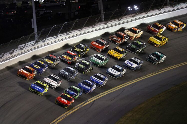 The History of the Daytona 500: From Beach Racing to America’s Greatest Spectacle