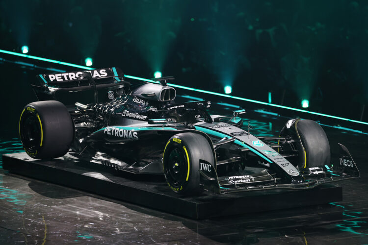 F1 News: Mercedes denies deal with Ineos ‘close to splitting’  (Update)