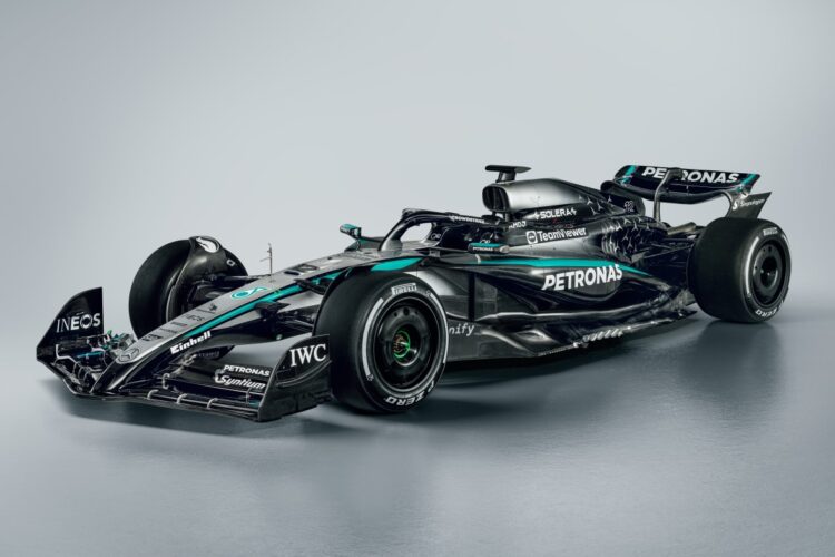 Formula 1 News: Mercedes reveals their W16 2025 challenger