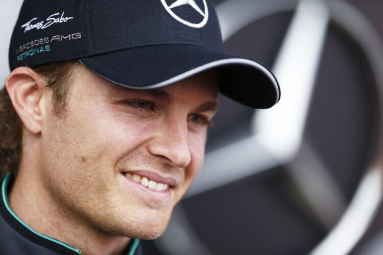 Rosberg-Hamilton 1-2 in first British GP practice