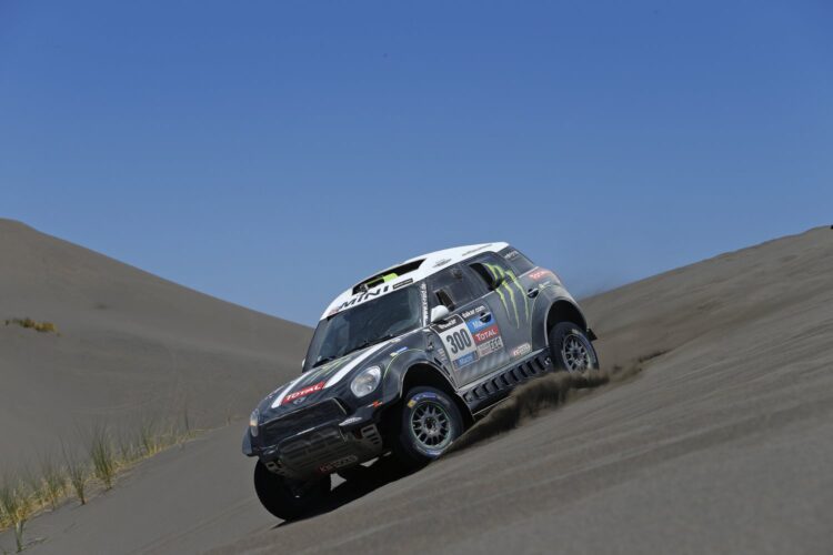 Dakar Day 9: Coma hammers home Bike win, Peterhansel wins in Cars