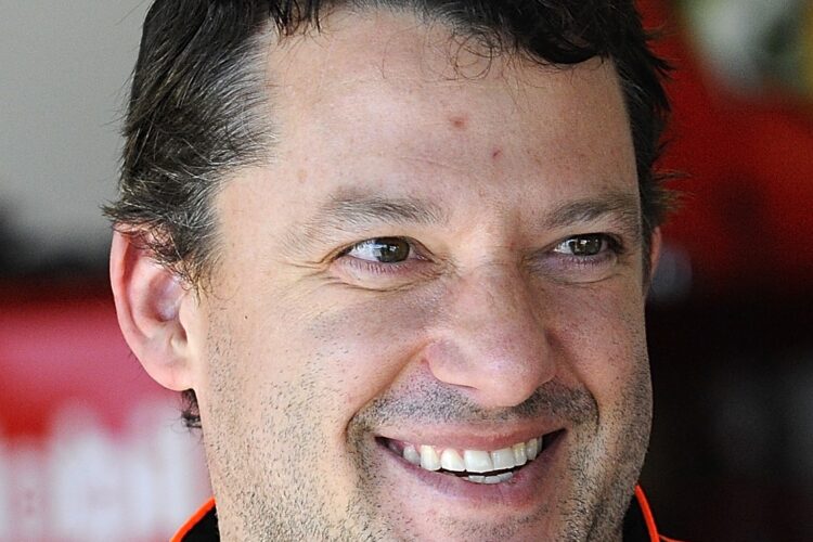 Tony Stewart vows to do job 100 percent upon return