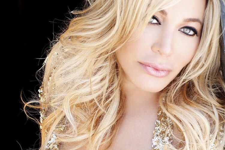 Taylor Dayne will sing the National Anthem for Long Beach GP