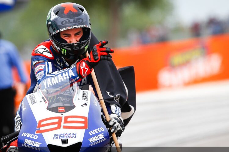 Lorenzo triumphs in San Marino GP