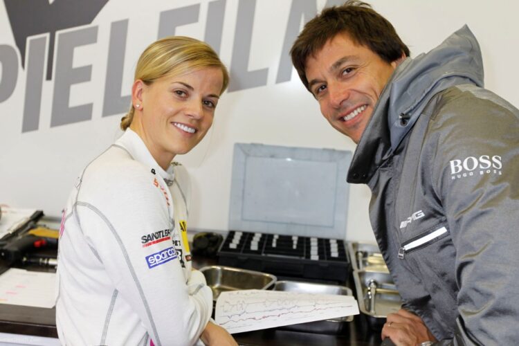 Susie Wolff to Continue as Williams Development Driver