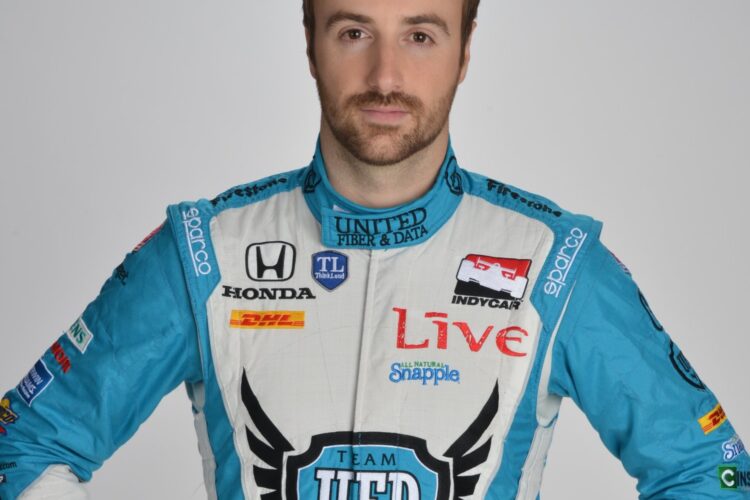 Hinchcliffe has a new look and a new engine