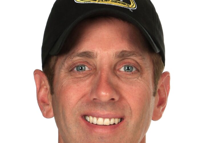 Kellogg, Cheez-It to sponsor Biffle in 2015