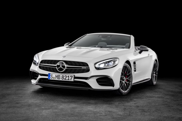 Mercedes makes the SL models more dynamic