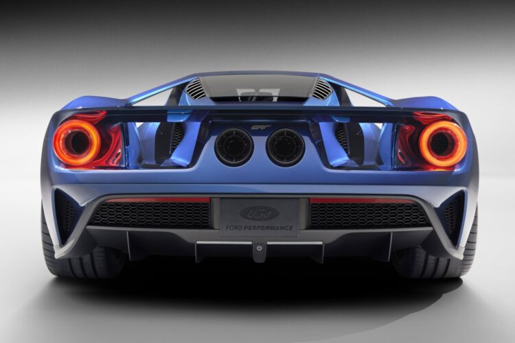 Ford dealers need to spend $30,000 to service the Ford GT