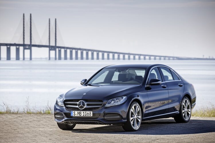 Strategic hybrid initiative from Mercedes-Benz