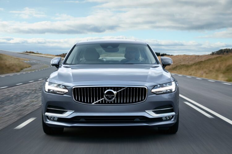 Volvo Cars Debuts The 2017 S90 Luxury Sedan