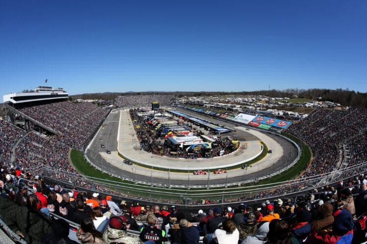 Martinsville Speedway Adding Lights For ’17 NASCAR Season