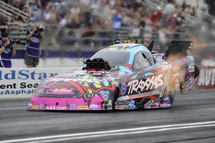 Courtney Force Qualifies No. 1 At Winternationals