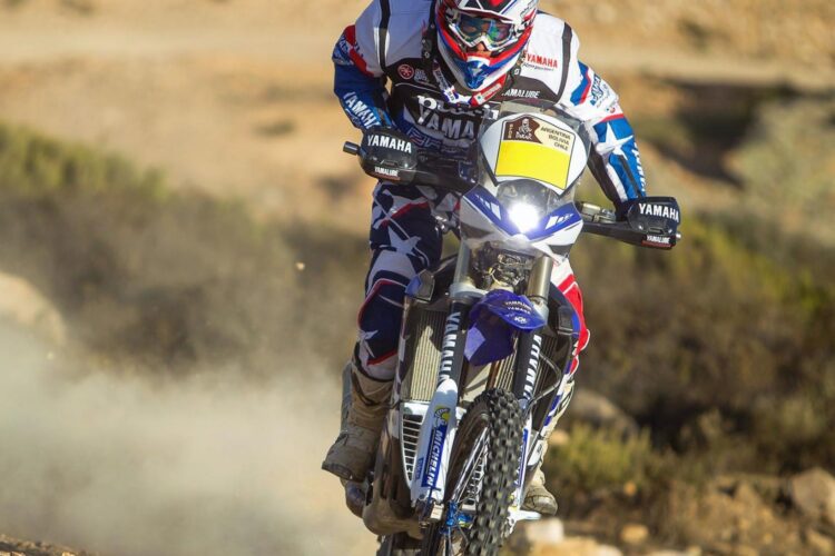 Yamaha bike team ready for Dakar 2015