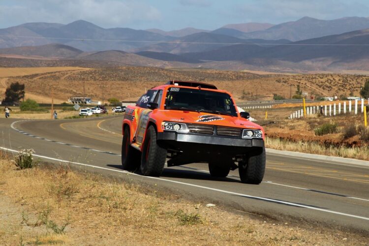 Robby Gordon Wins Inaugural Mexican 1000 Pro Unlimited Class