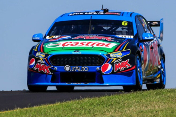 Mostert sets pace on Day 2, Whincup dismisses early form