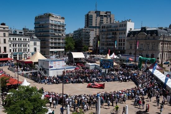 56 cars pass inspection for LeMans