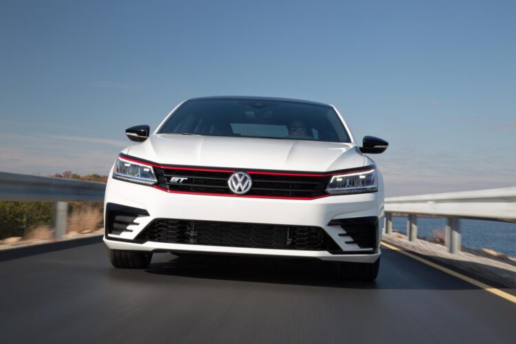 Volkswagen Unveils Passat GT Concept