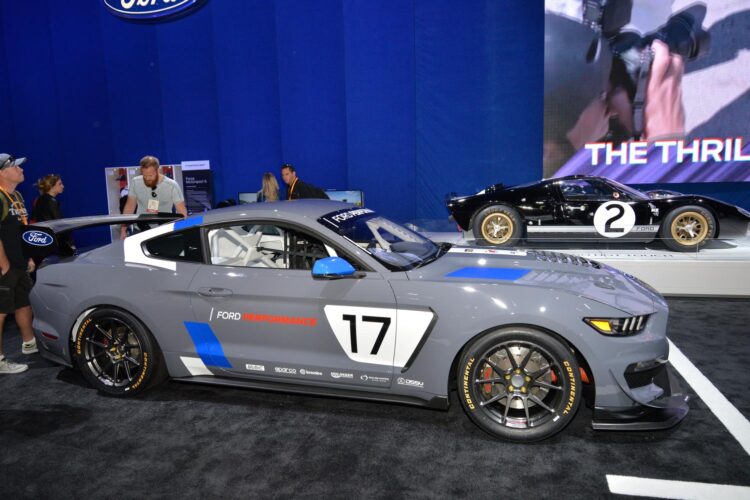 Ford Mustang GT4 Racer Unveiled