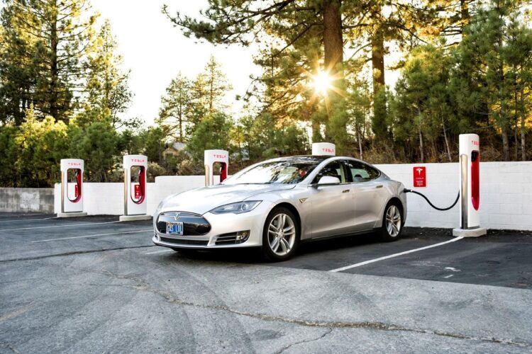 You will someday own an electric car – better learn the charging options