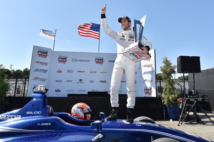 Jones and Carlin 2016 Indy Lights champions