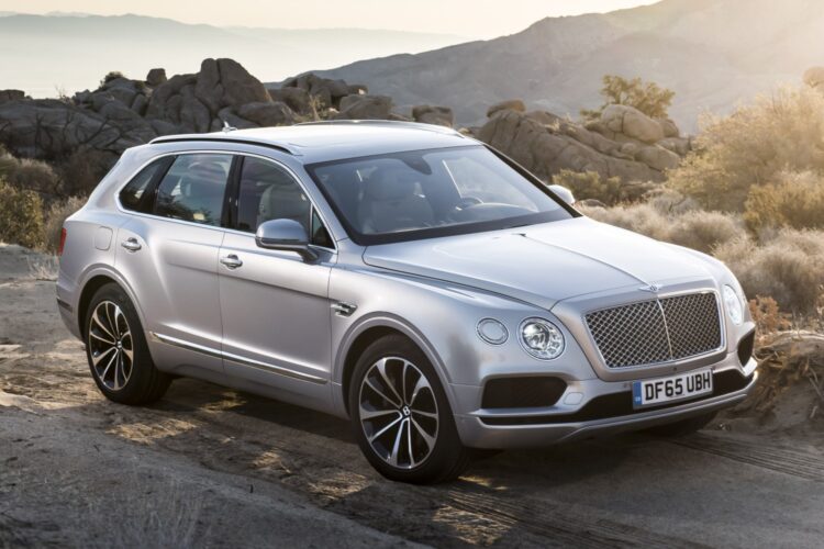 Bentayga Named ‘SUV Of The Year’ By Robb Report