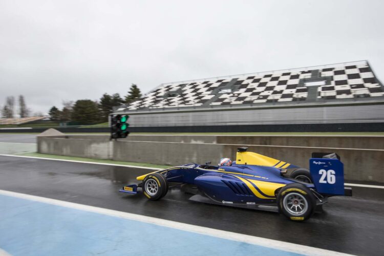 Successful shakedown for the GP3/16 car in Magny-Cours