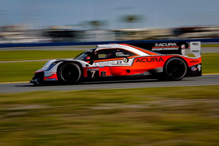 Rolex 24: Hour 4 Update #7 Acura gets crashed