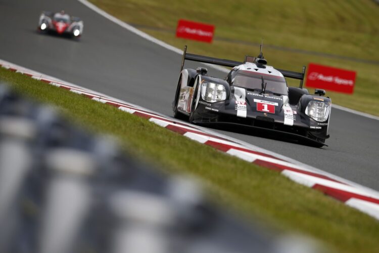 Mark Webber sets fastest lap of the day with the Porsche