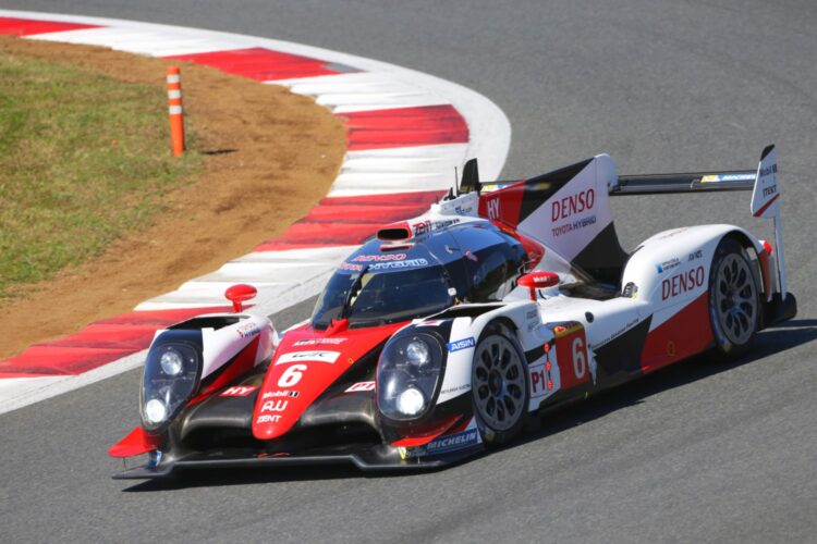 Toyota stays in WEC for at least 2017