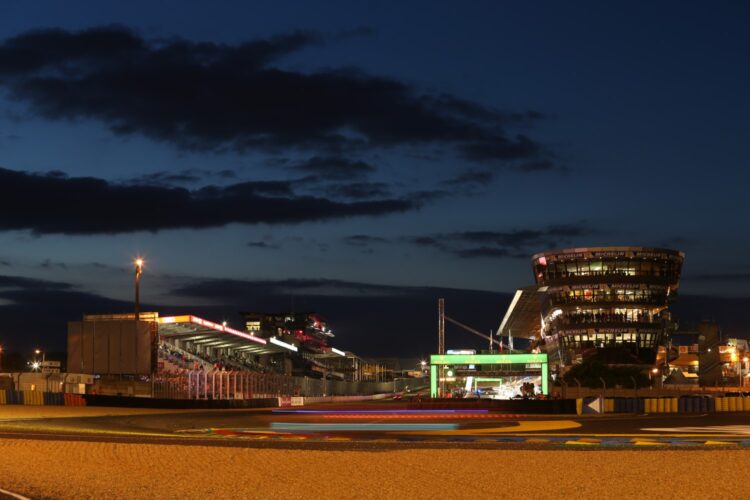 LeMans Hour 19: Toyota running 1-2