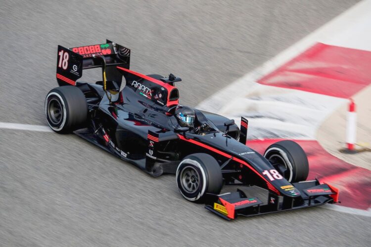 De Vries claims final day of Bahrain test