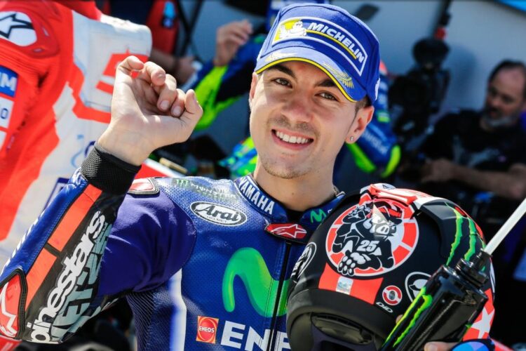 Vinales takes pole at Aragon