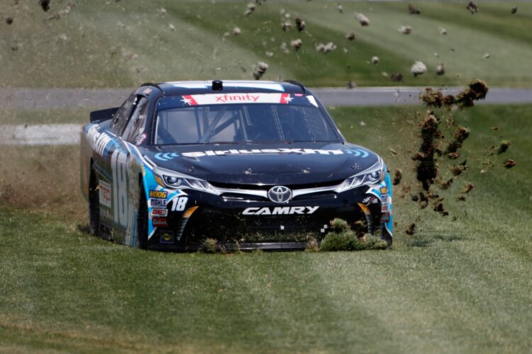 Charlotte Motor Speedway installing synthetic turf