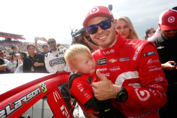 Kyle Larson’s girlfriend expecting 2nd child