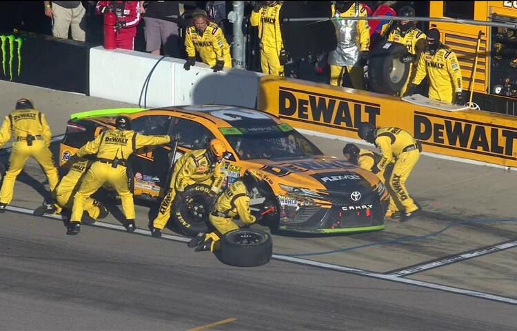 NASCAR changes damaged vehicle policy