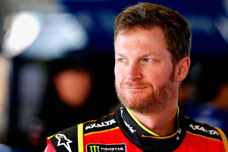 Earnhardt Jr. to not retire completely