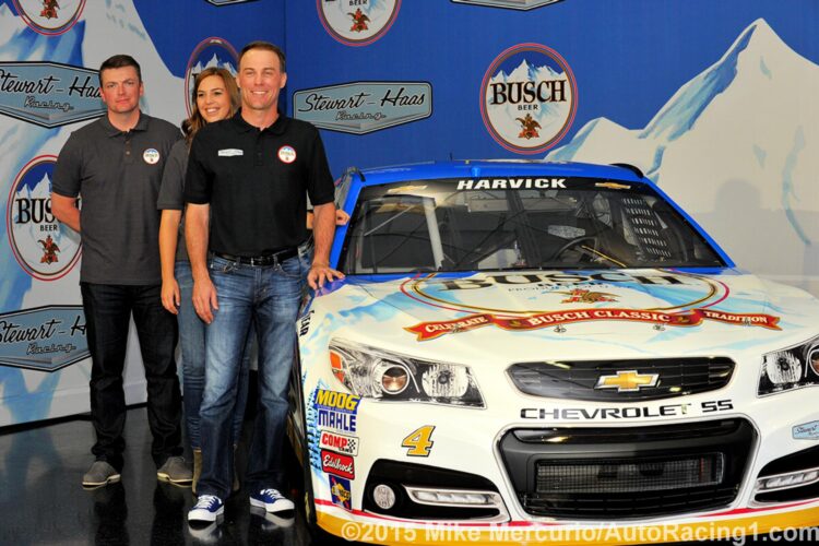 Busch Beer To Sponsor Kevin Harvick in 2016