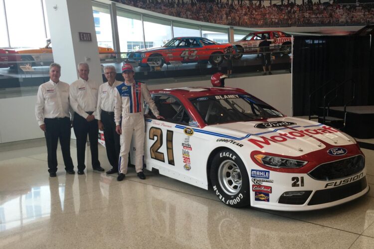 Wood Brothers Unveil Darlington Throwback Paint Scheme