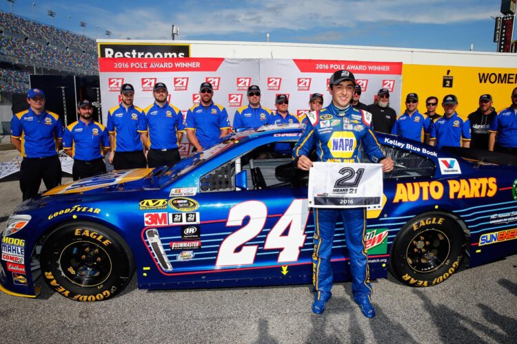 Chase Elliott Wins Daytona 500 Pole