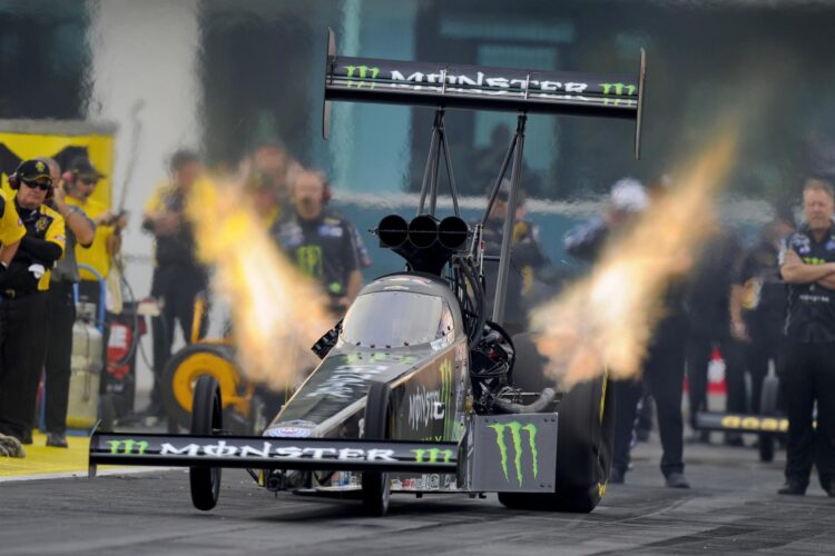 B. Force, Beckman, Line, Krawiec Lead Gatornationals Qualifying