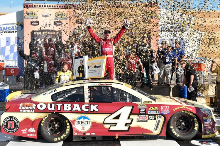 Kevin Harvick Wins At Kansas To Advance in The Chase