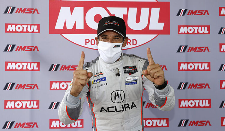 Castroneves wins IMSA Daytona pole