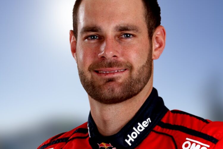 Van Gisbergen edges McLaughlin by 0.0001s for provisional pole at Clipsal 500